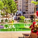 Reina Barcelo Apartment