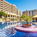 Reina Barcelo Apartment Sunny Beach