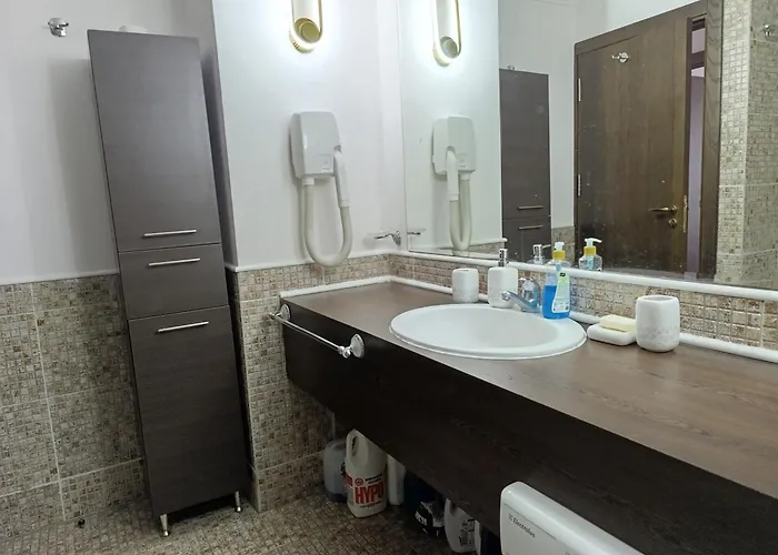 Reina Barcelo * Σάνι Μπιτς