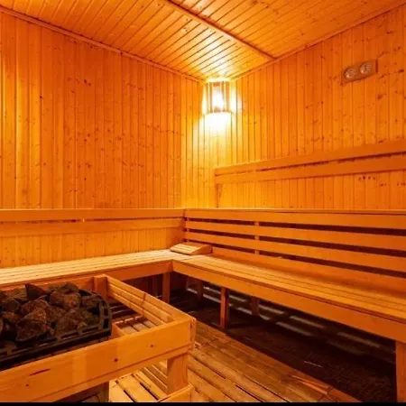 Reina Barcelo Apartment *